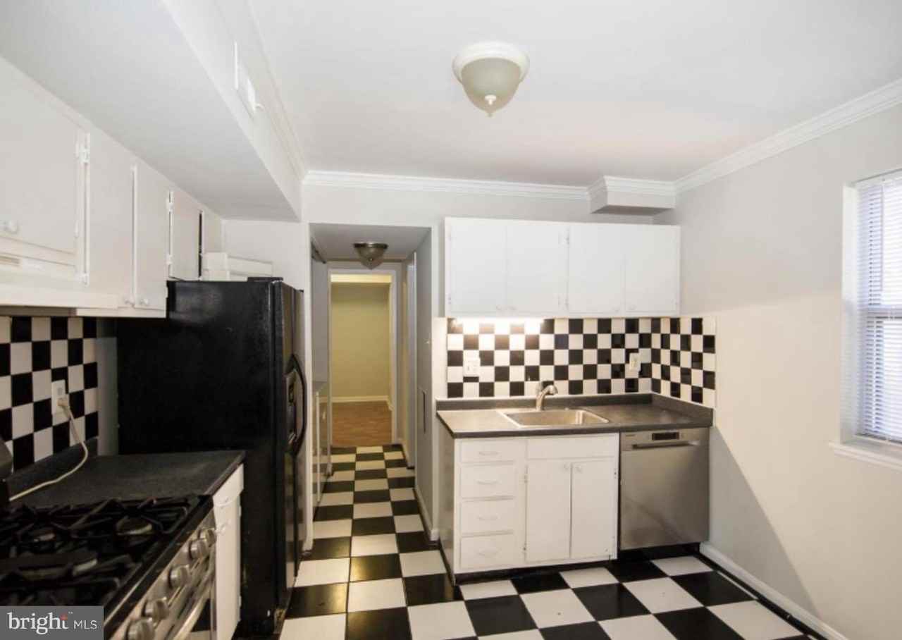 2030 Royal Fern Ct - Photo 6 of 9