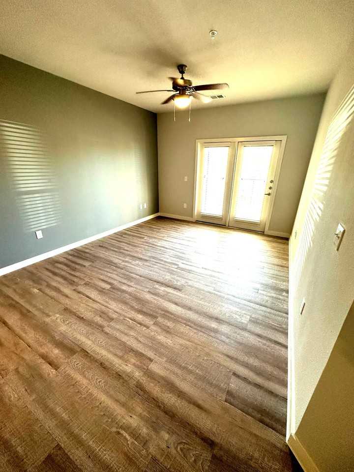 1051 N Fm 1660 #01-114 - Photo 6 of 8