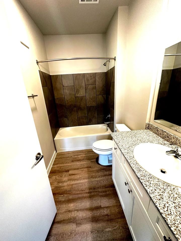 1051 N Fm 1660 #01-114 - Photo 7 of 8