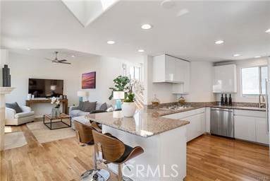 1344 Manhattan Ave - Photo 5 of 8