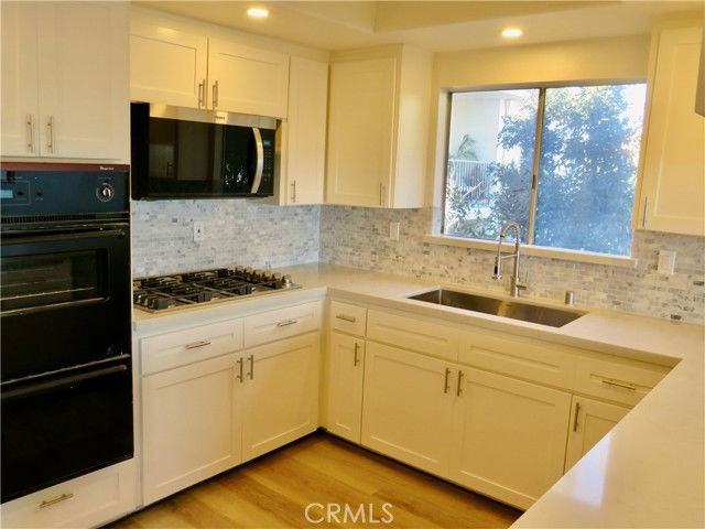 3935 Bluff Pl - Photo 6 of 8