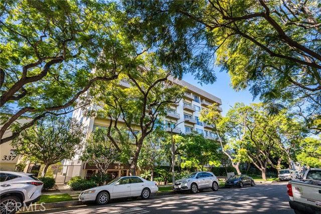 339 N Palm Dr #PH1 - Photo 4 of 8