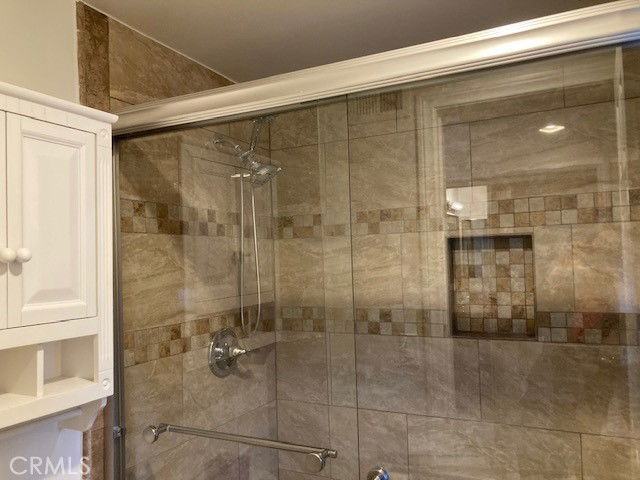 25042 Armagosa Dr - Photo 3 of 8