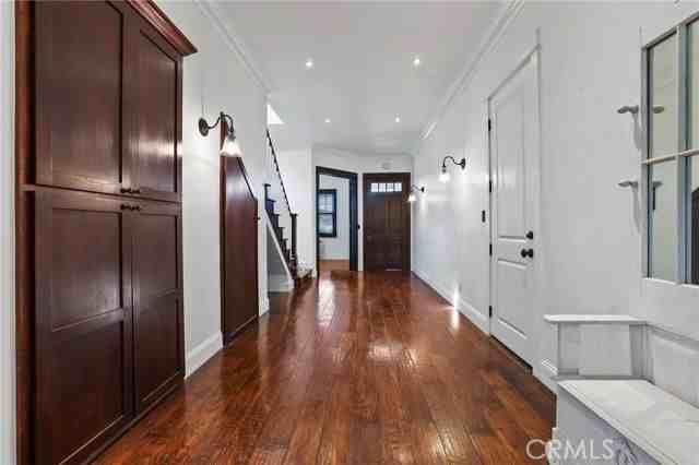 250 Santo Tomas Ave - Photo 5 of 8