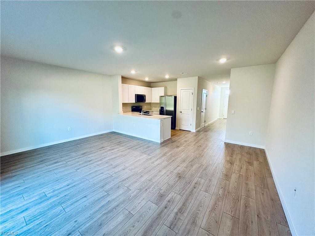 8459 Everly Preserve Dr - Photo 3 of 8