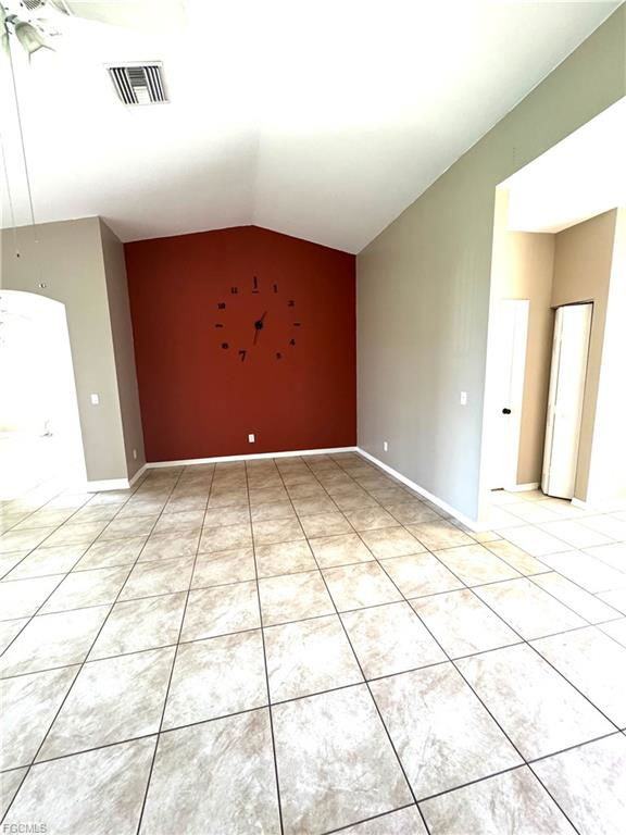 286 Justene Cir - Photo 3 of 8