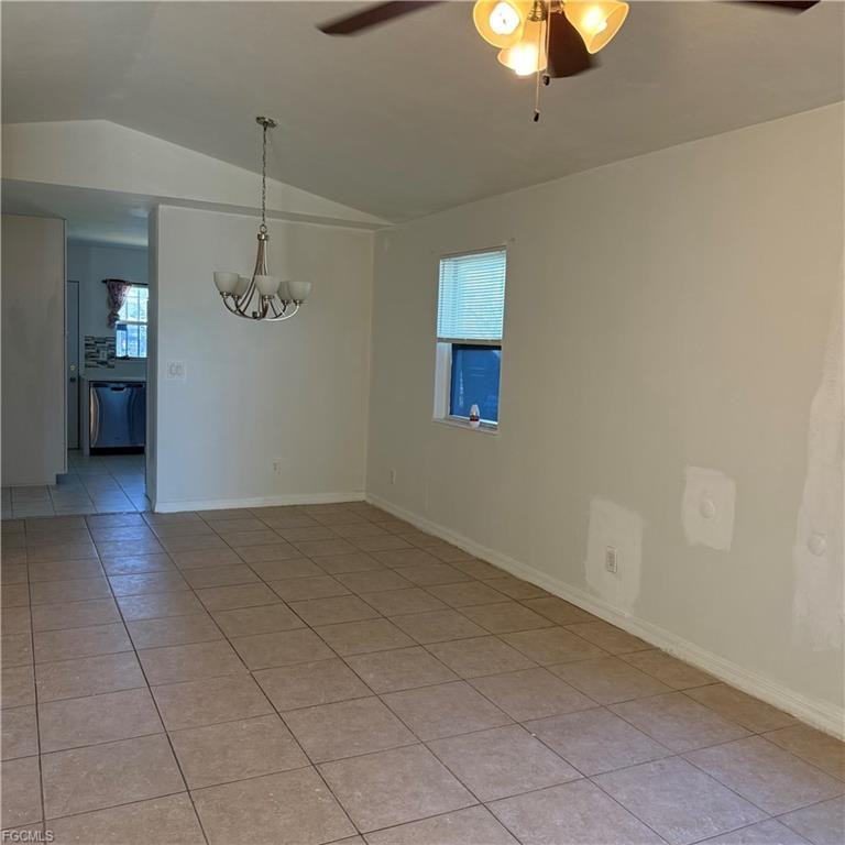 2172 Simon Ct - Photo 4 of 8