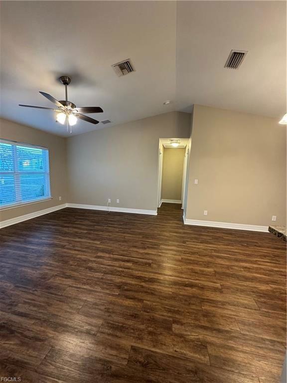 3022 Sw 14th Ct - Photo 4 of 8