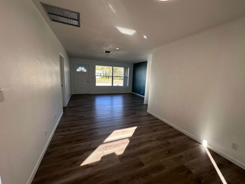 14 Ridgewood Cir - Photo 4 of 7