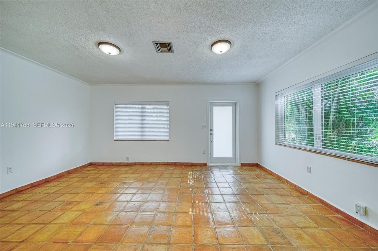 104 Santander Ave #0 - Photo 6 of 50