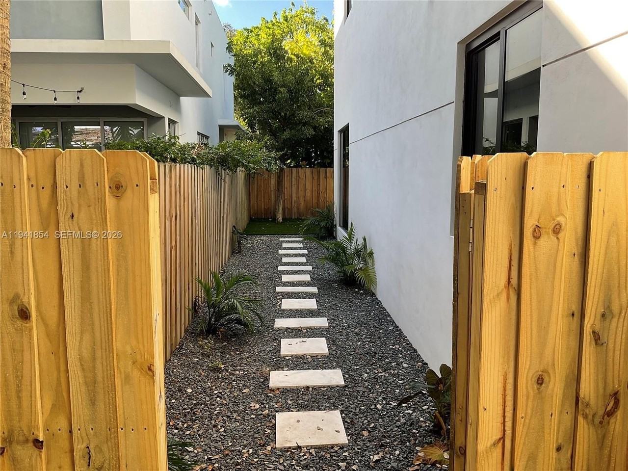 3376 Perry Frow Dr #A - Photo 4 of 27