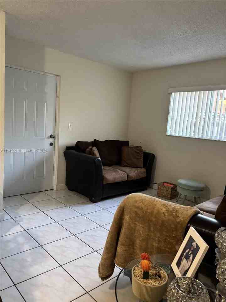 2565 W 56th St #107 - Photo 7 of 15