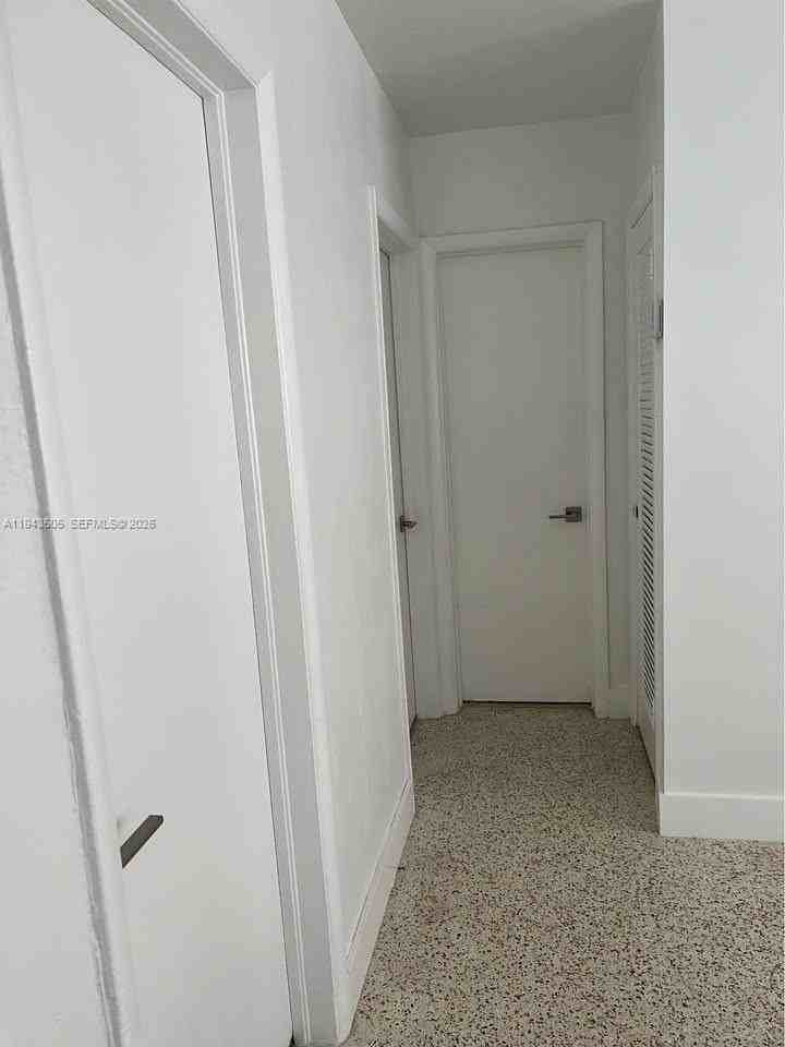 59 E 20th St #59 - Photo 4 of 8