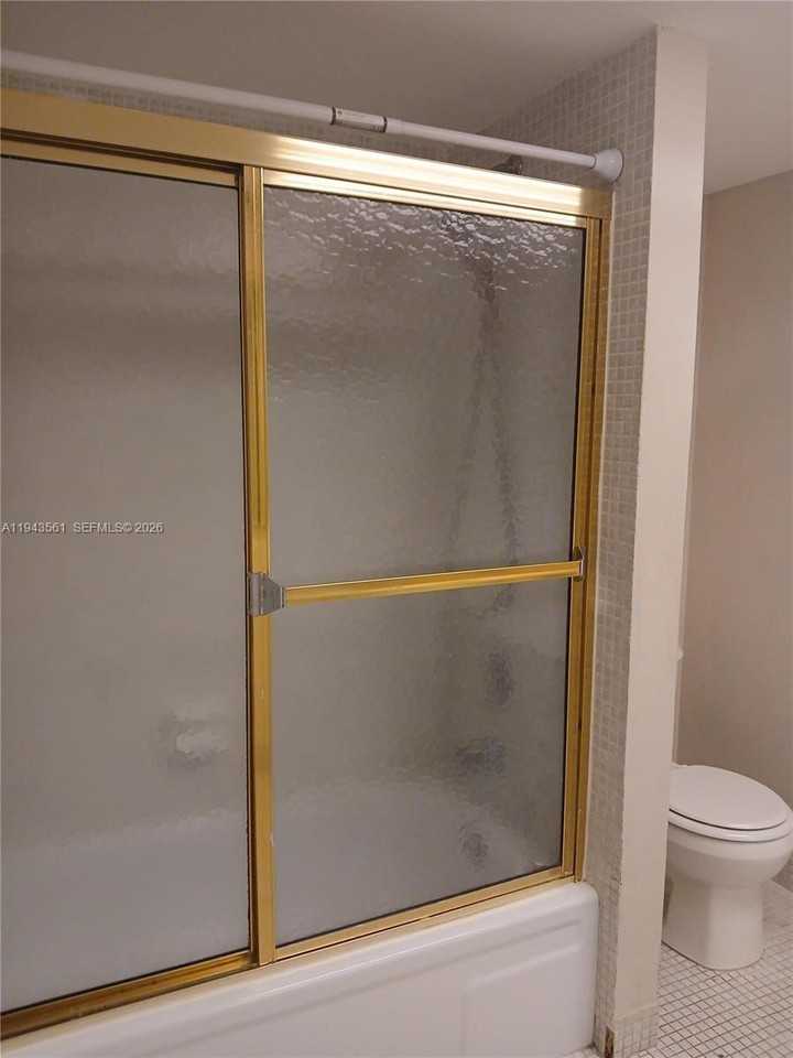 5950 Del Lago Cir #112 - Photo 7 of 9