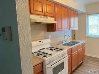 216 Lucinda Dr - Photo 5 of 14