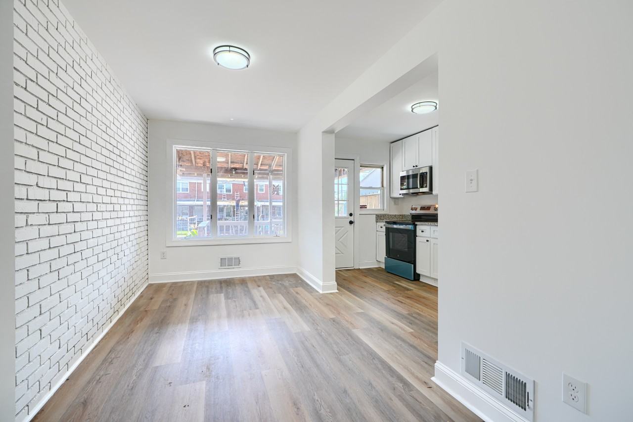 2204 Redthorn Rd #1 - Photo 3 of 13