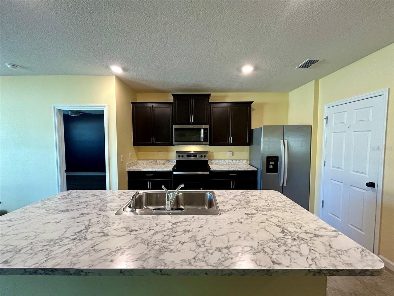 3528 Loggerhead Ln - Photo 6 of 23