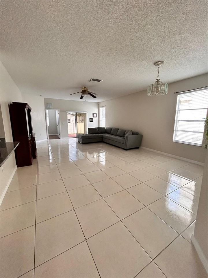 5727 Vista Linda Dr - Photo 3 of 16