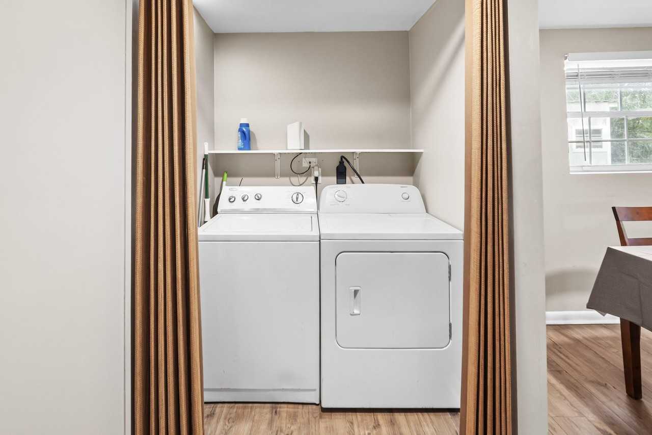 Lexington Ave - Photo 2 of 41