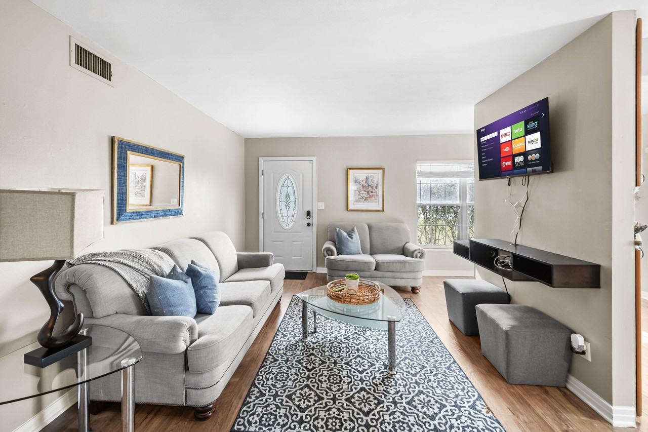 Lexington Ave - Photo 7 of 41