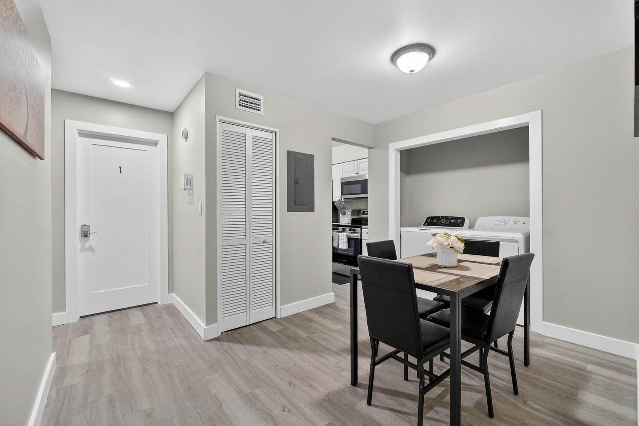 Phillips St - Photo 3 of 21