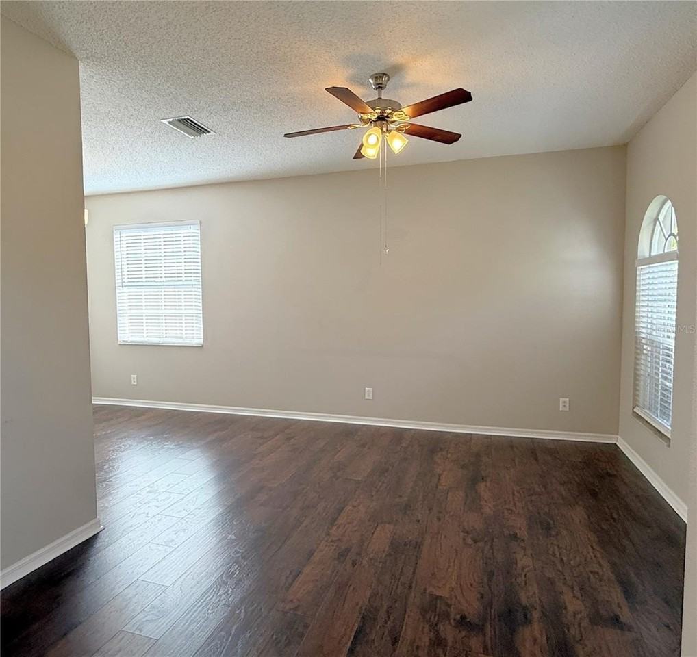 10301 Goldenbrook Way - Photo 4 of 26