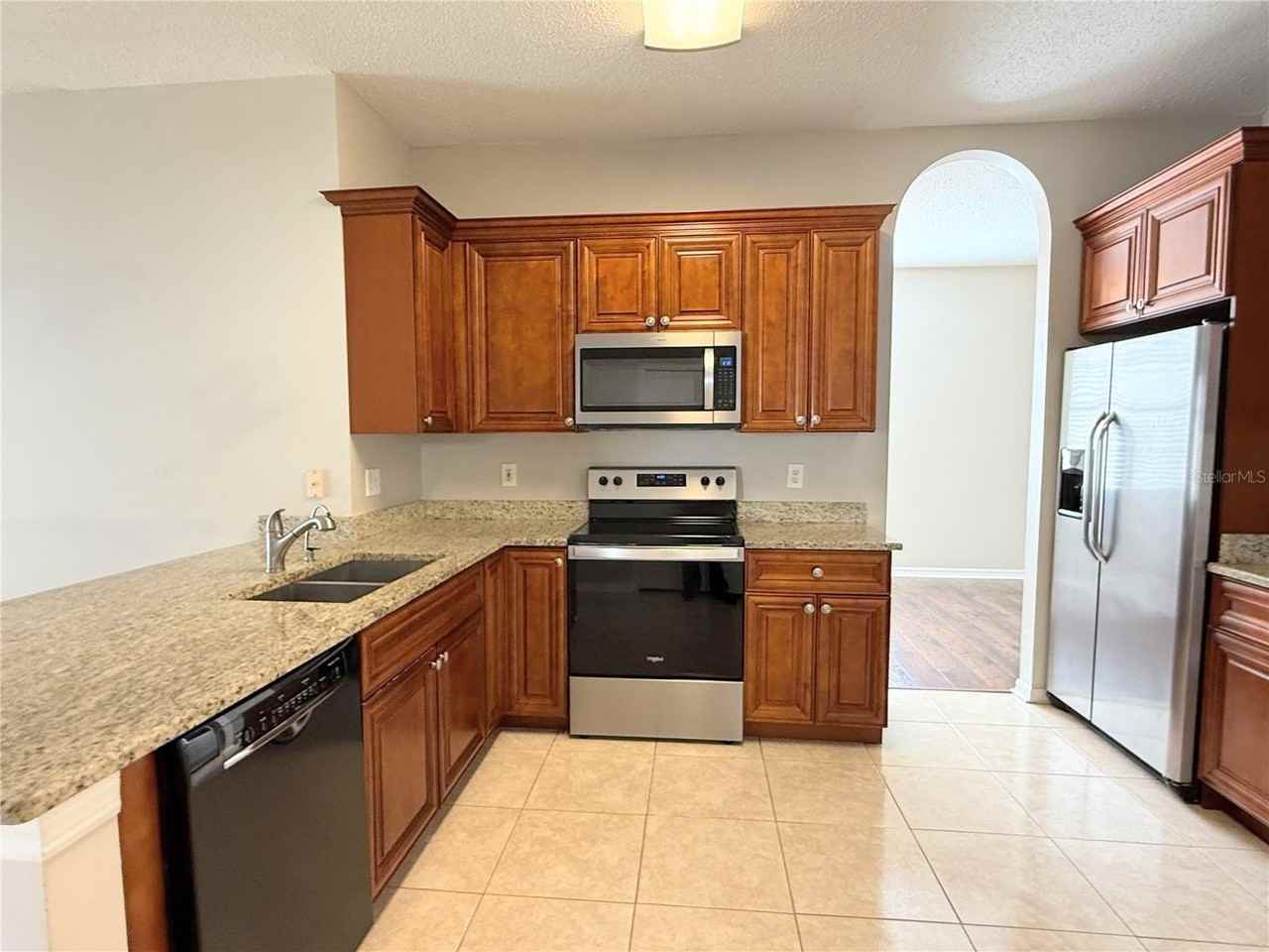 10301 Goldenbrook Way - Photo 7 of 26