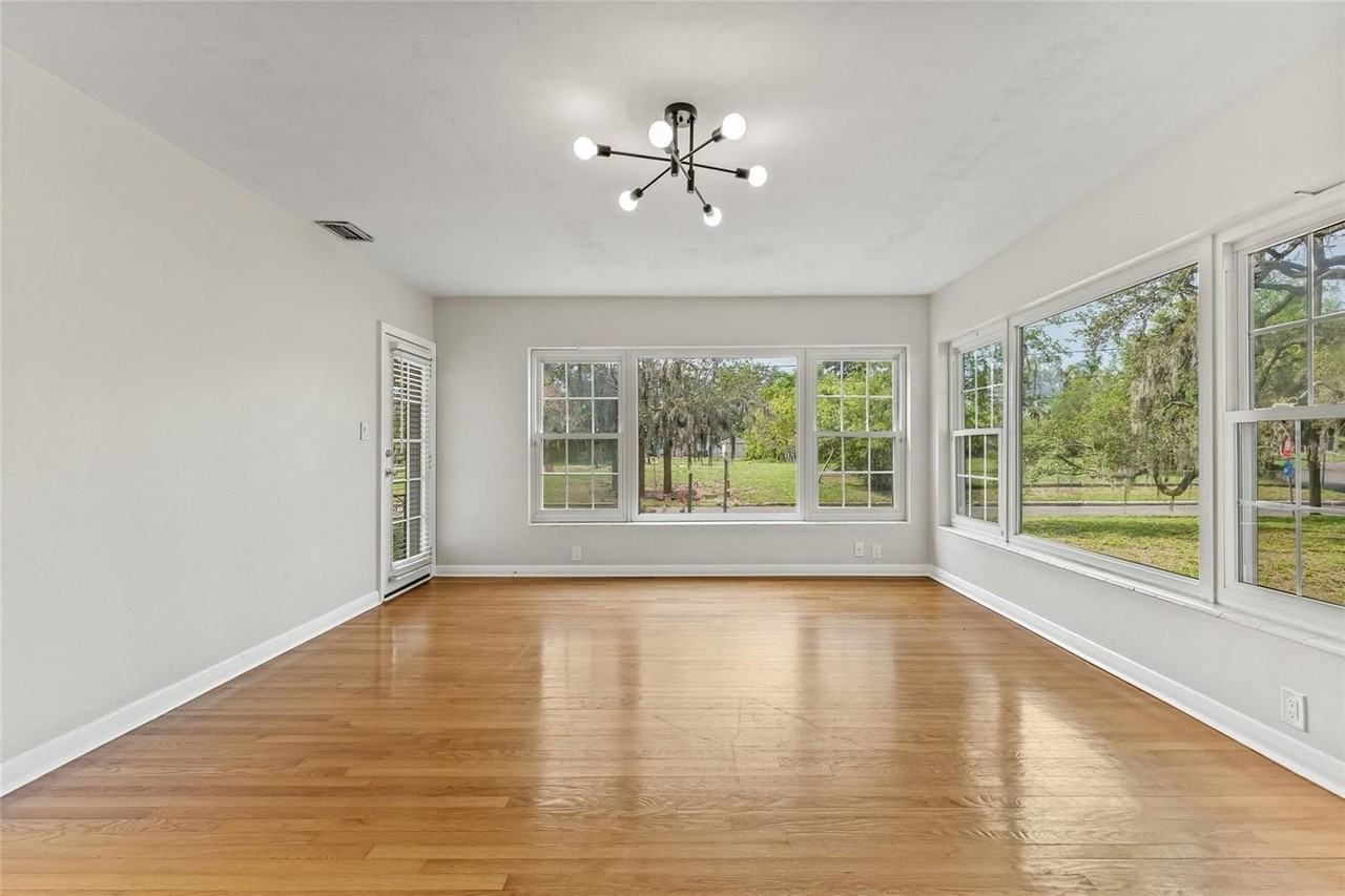 1023 W Ohio Ave - Photo 6 of 46