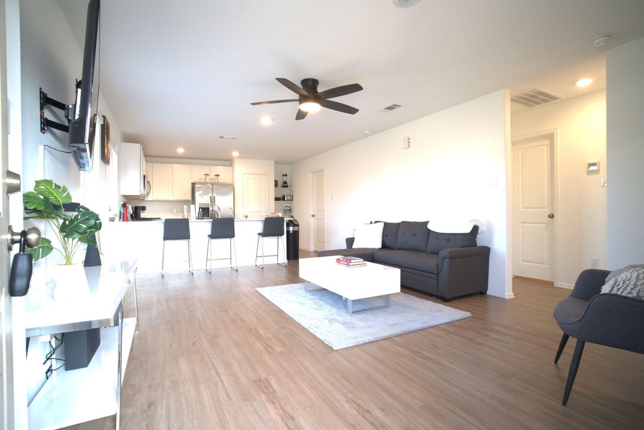 Rupetti Dr - Photo 2 of 11