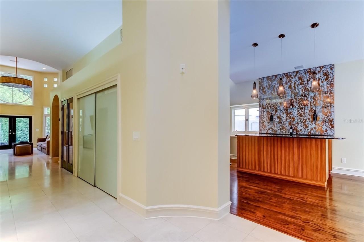 905 Mooring Cir - Photo 5 of 50