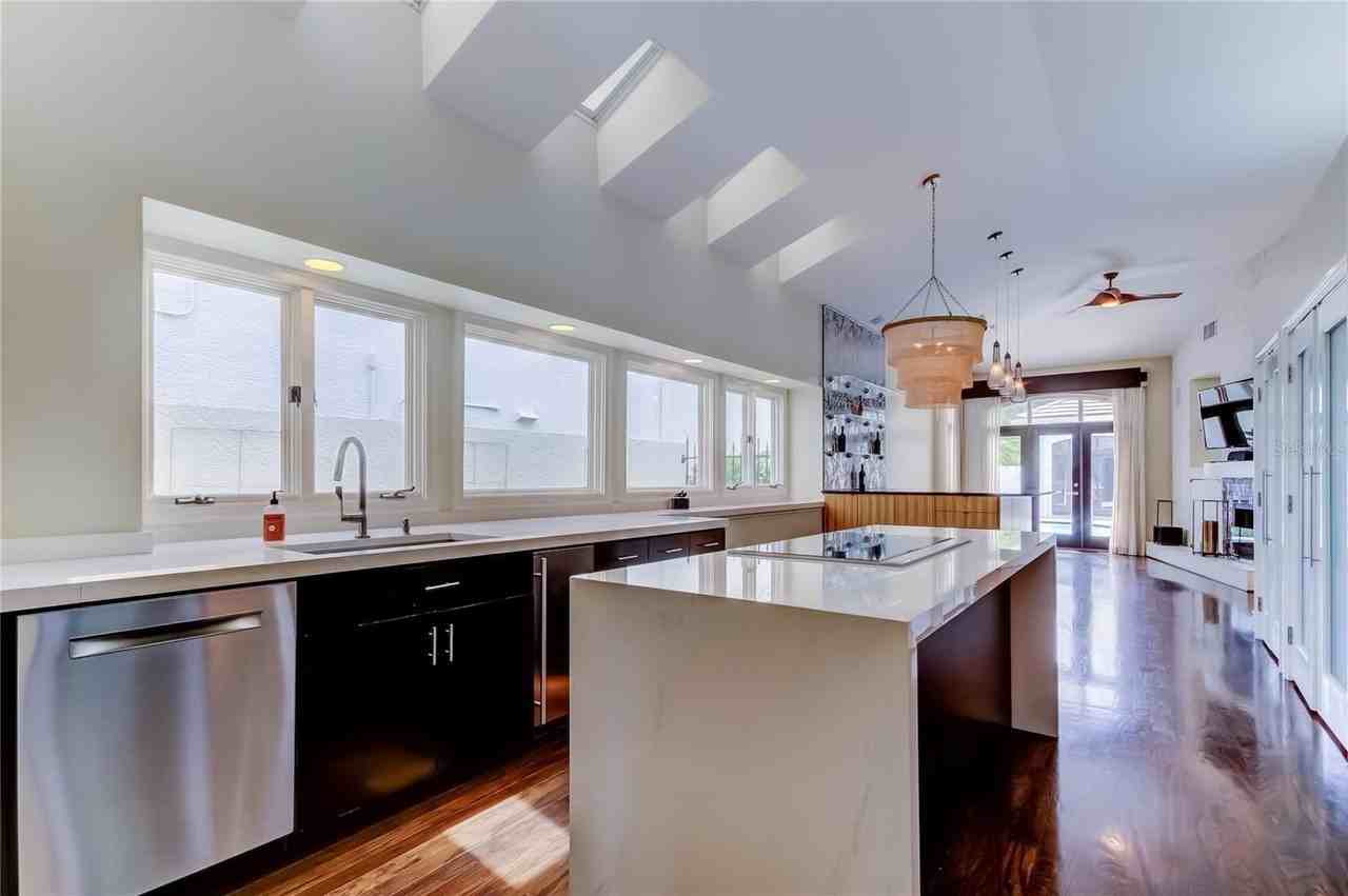 905 Mooring Cir - Photo 7 of 50