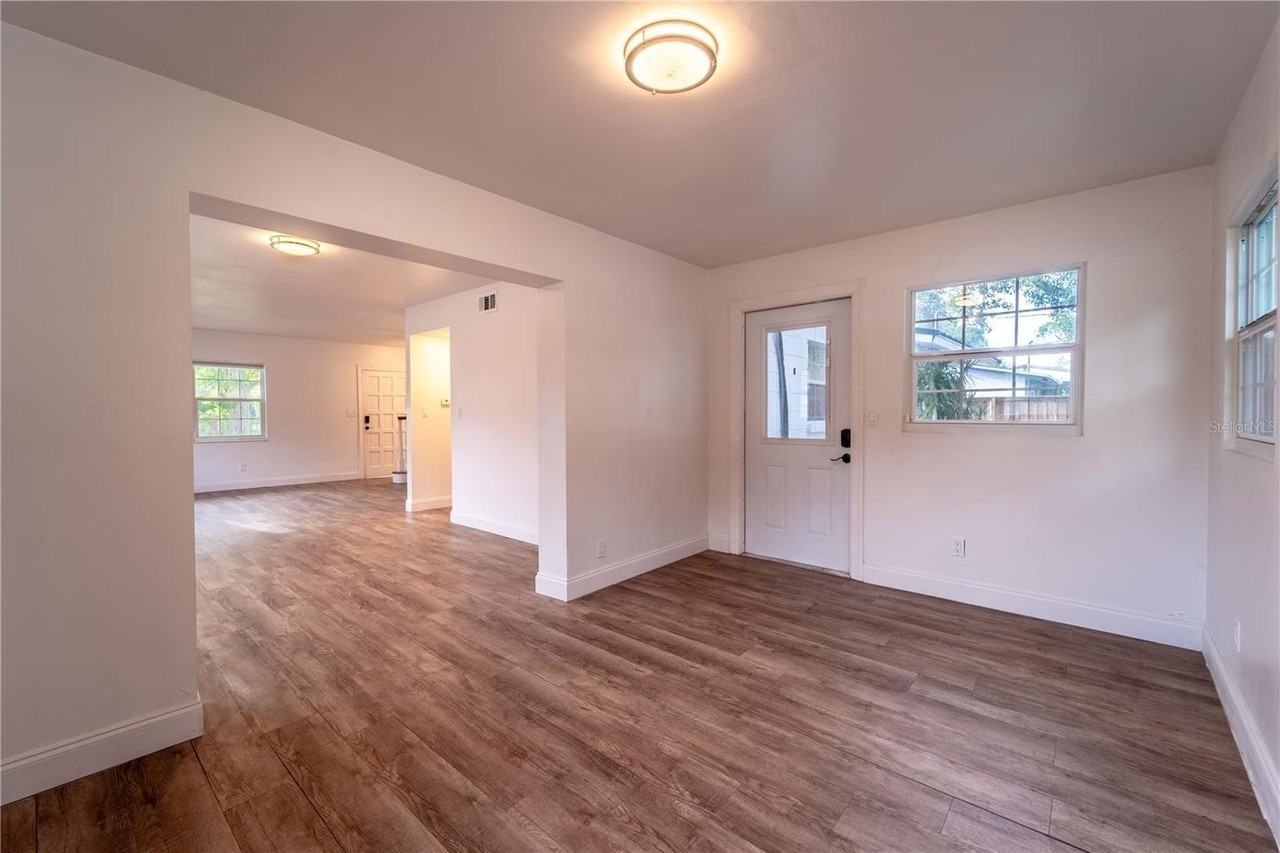 8477 14th St N - Photo 5 of 16