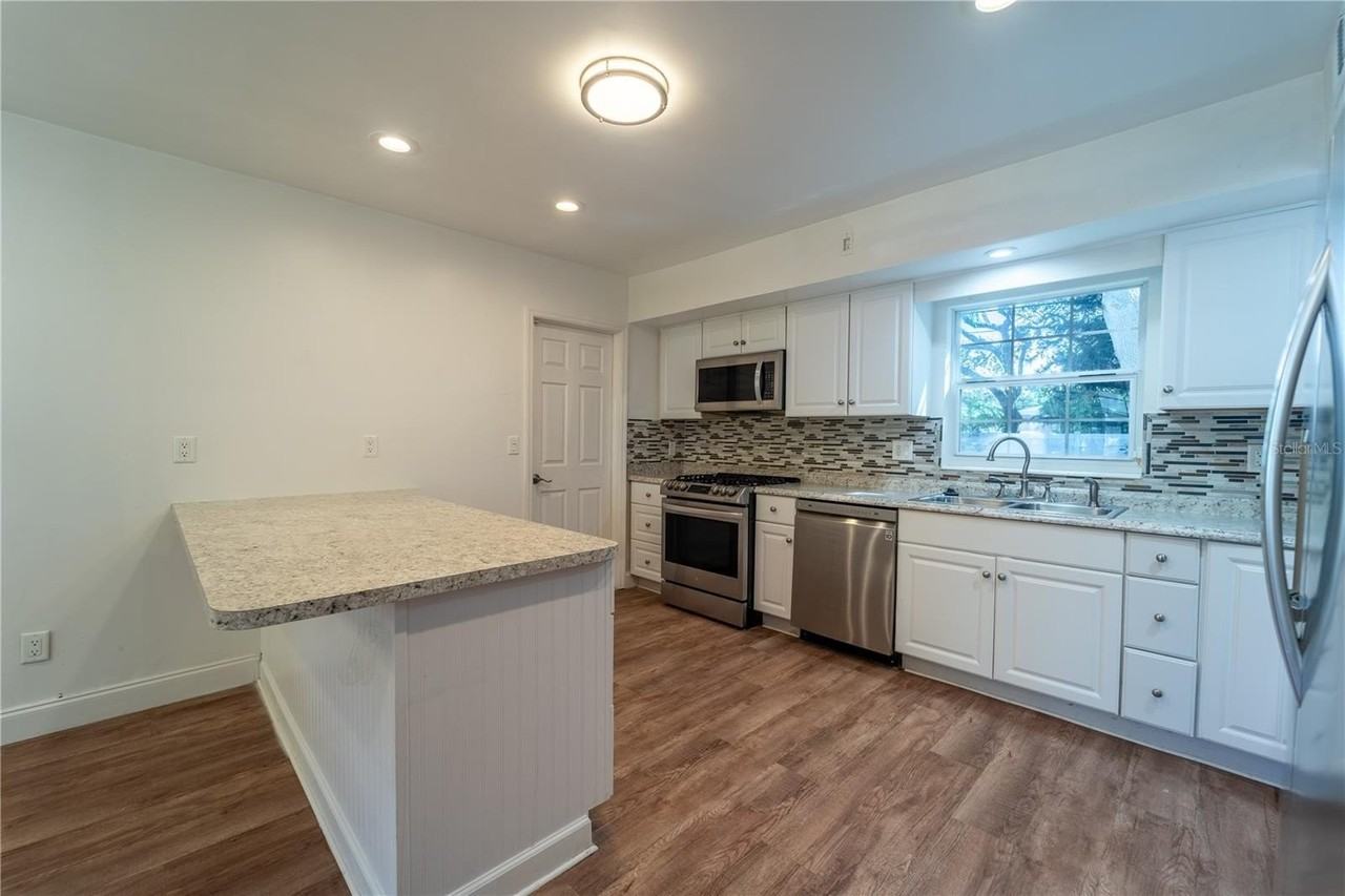 8477 14th St N - Photo 6 of 16