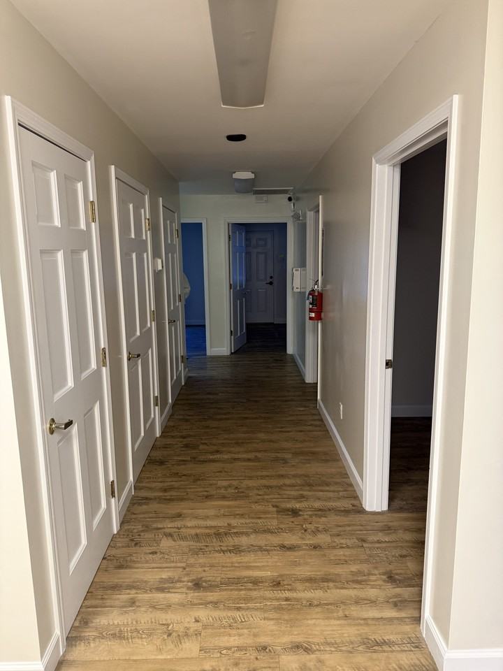 518 4th St Sw #1 - Photo 7 of 10