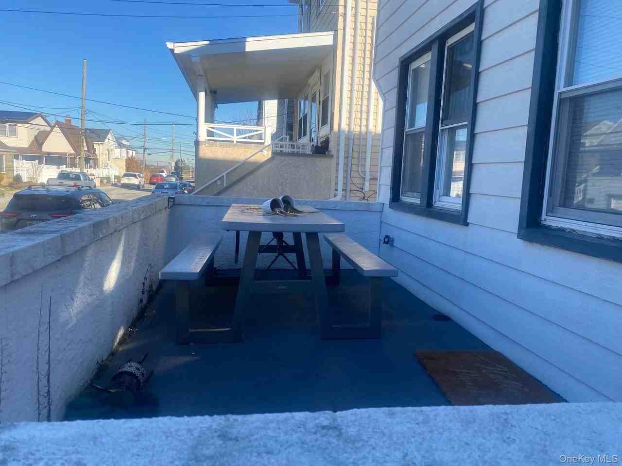 86 Brookline Ave - Photo 2 of 34