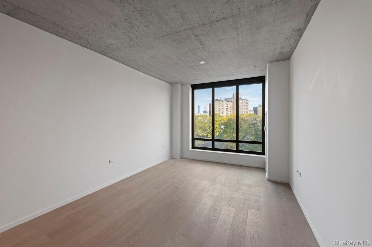 196 Orchard St #6H - Photo 2 of 9