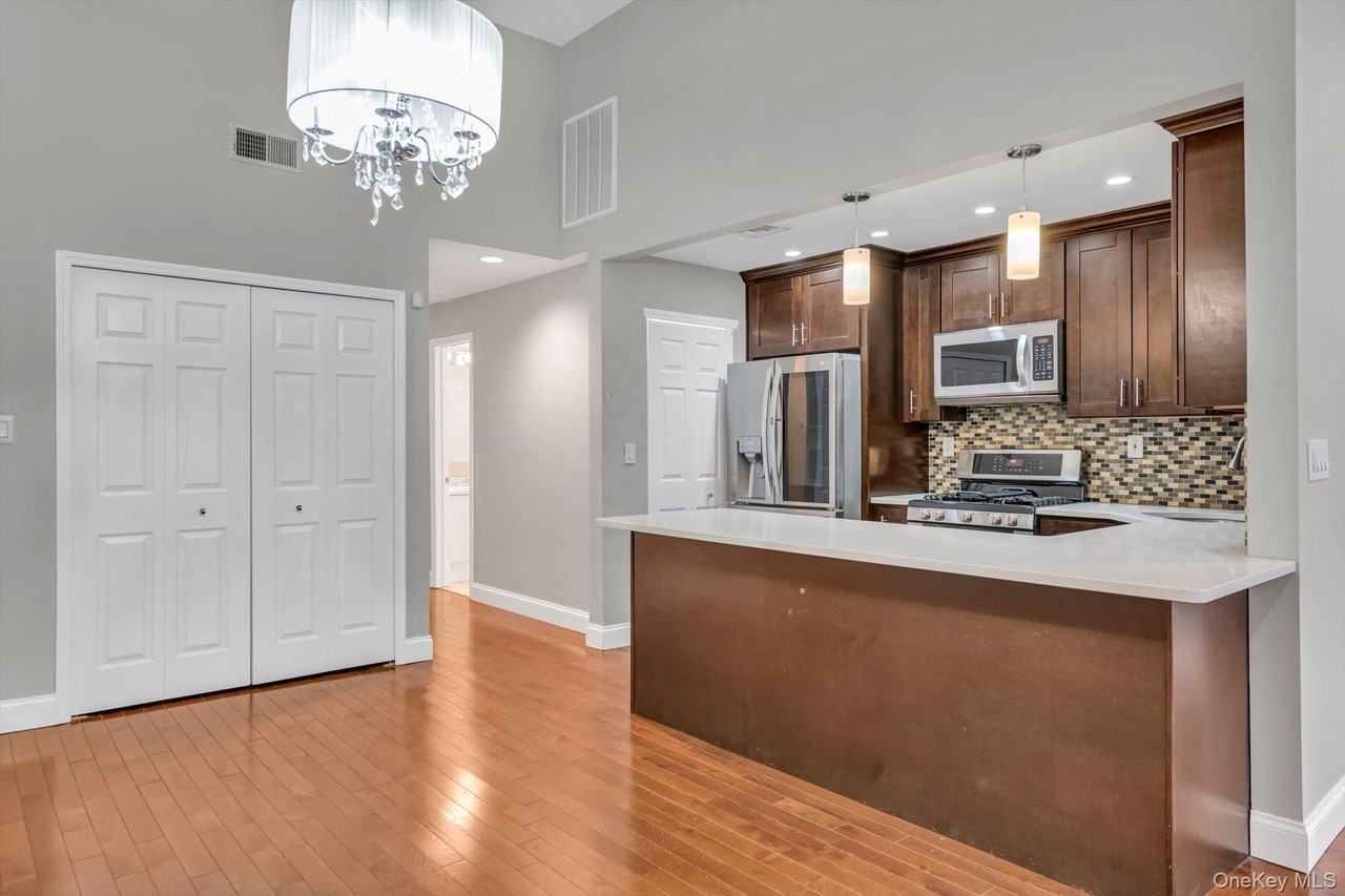 24177B Oak Park Dr - Photo 5 of 16