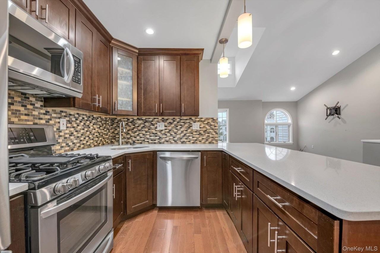 24177B Oak Park Dr - Photo 6 of 16