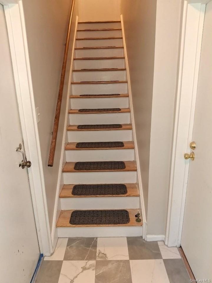 16045 Willets Point Blvd - Photo 3 of 3