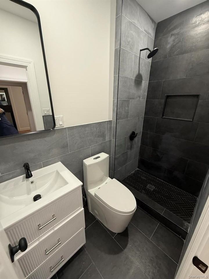 6058 55th St - Photo 5 of 8