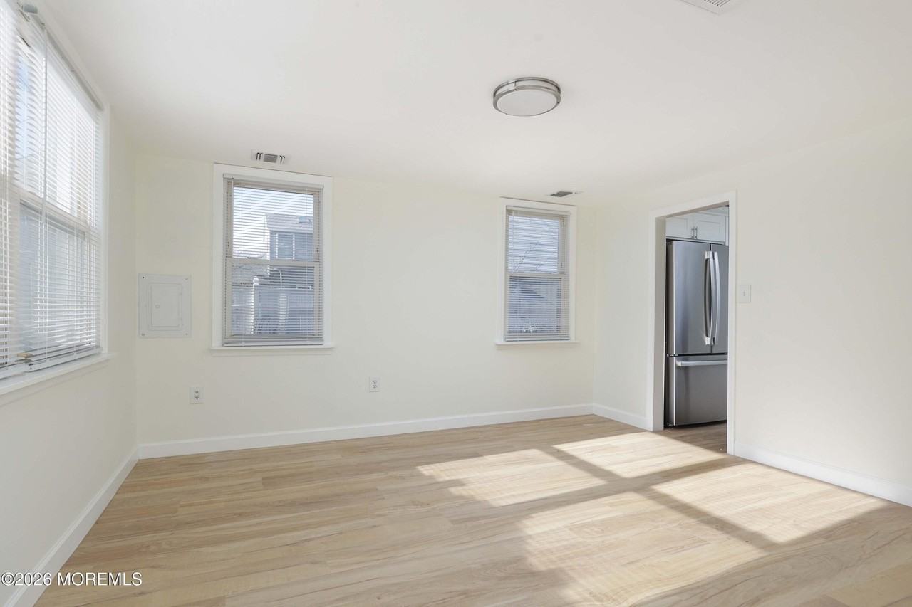 127 7th St Unit A #A - Photo 7 of 23