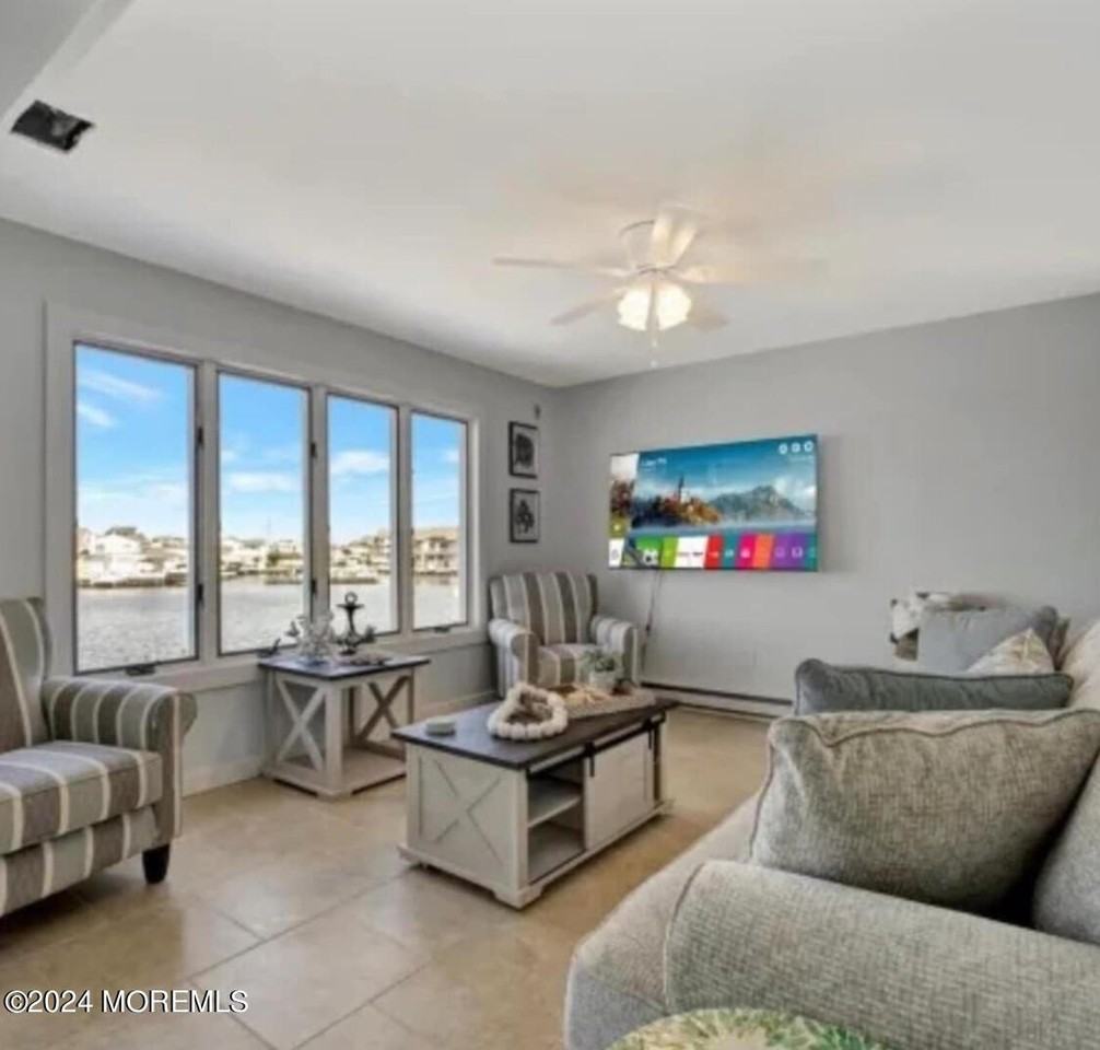 18 Harborside Dr E - Photo 7 of 26