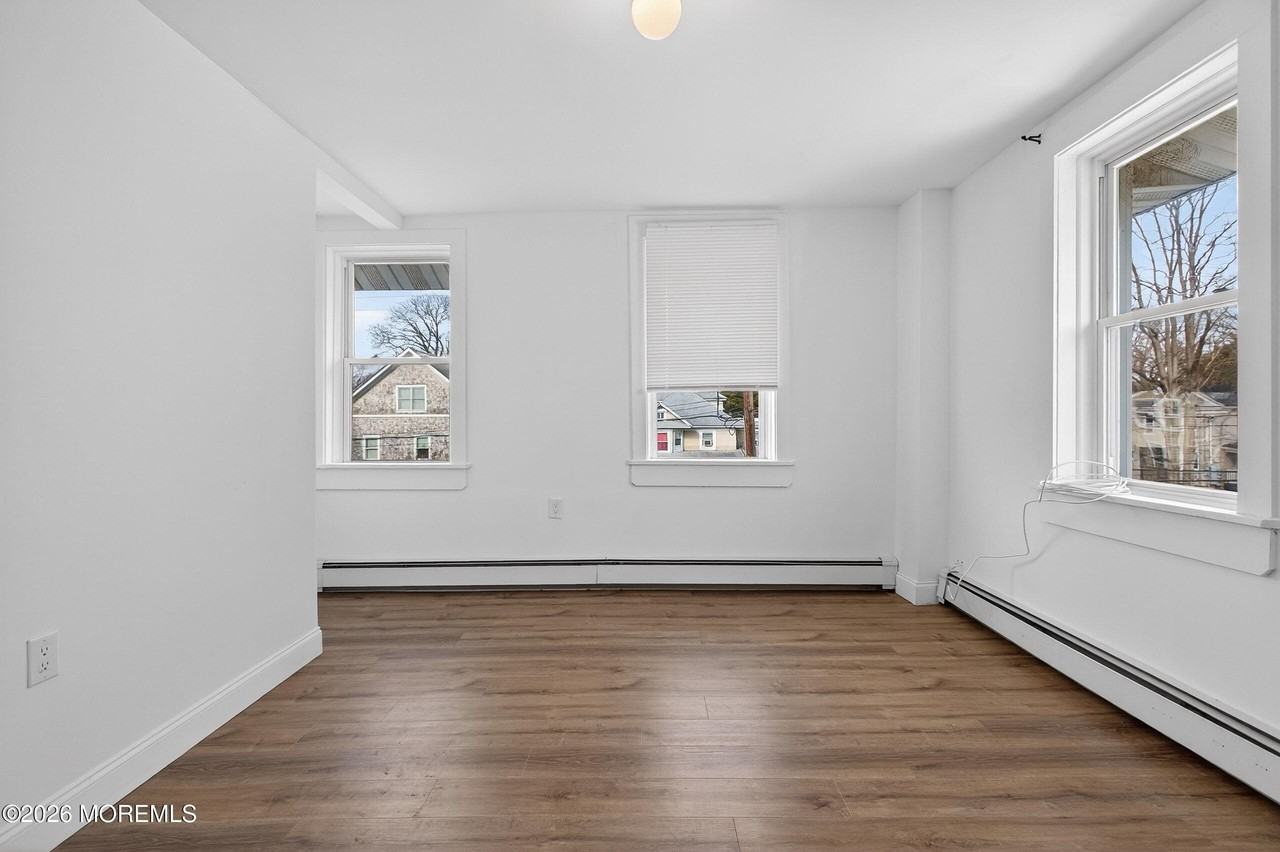 472 Broadway Apt 4 #4 - Photo 2 of 14