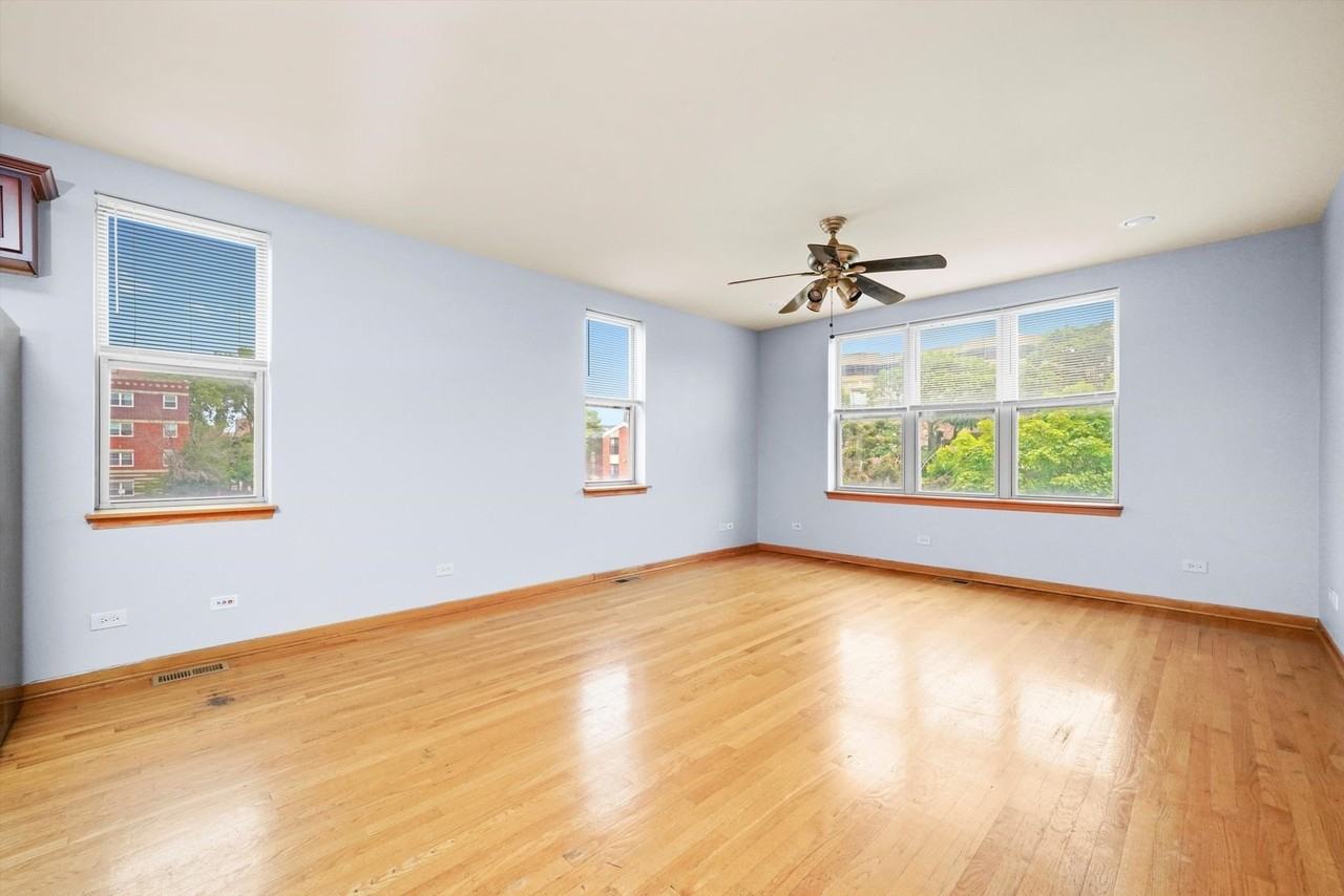 6220 S Kenwood Ave Apt 2n #2N - Photo 2 of 33