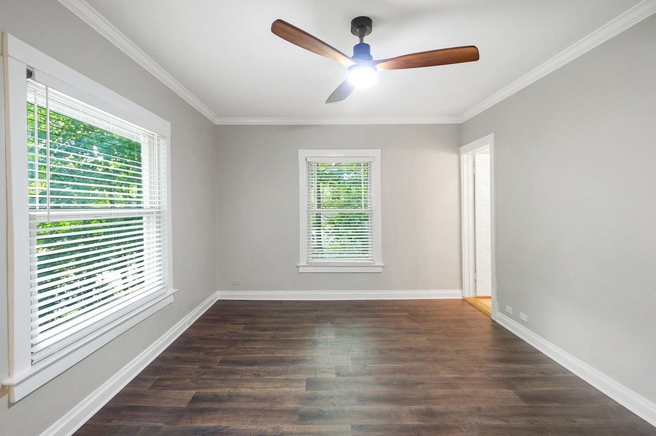 2078 Linden Ave - Photo 3 of 16