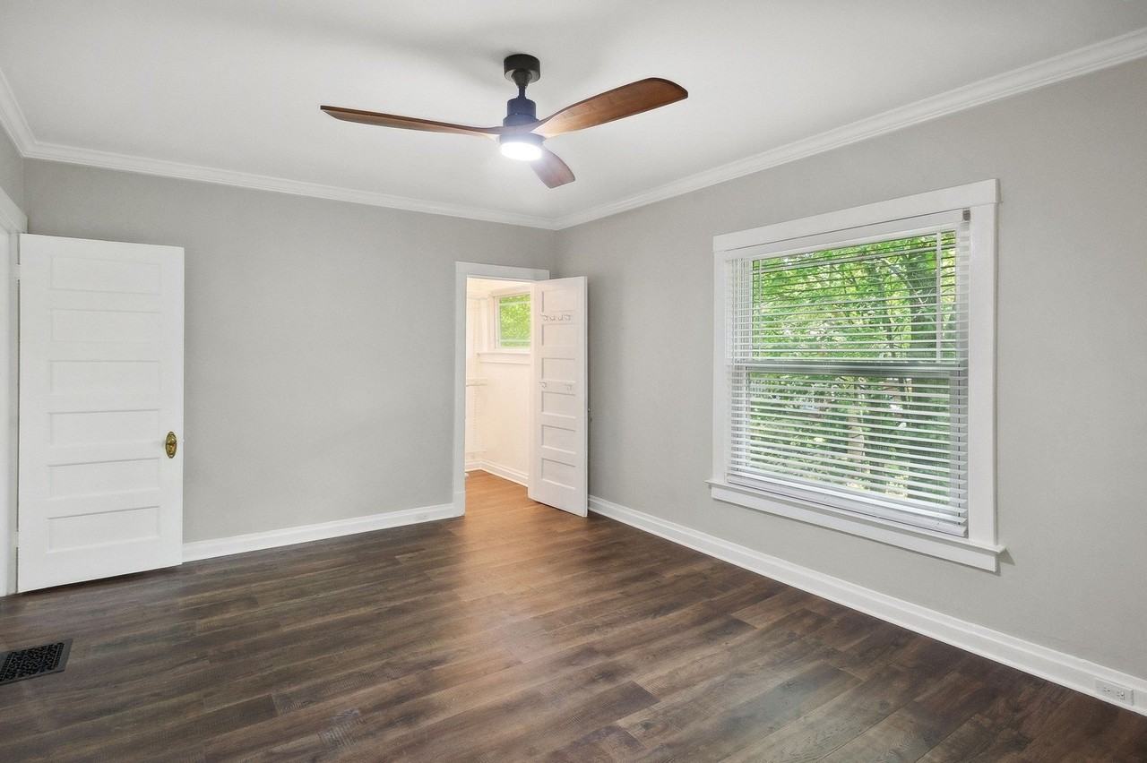 2078 Linden Ave - Photo 6 of 16