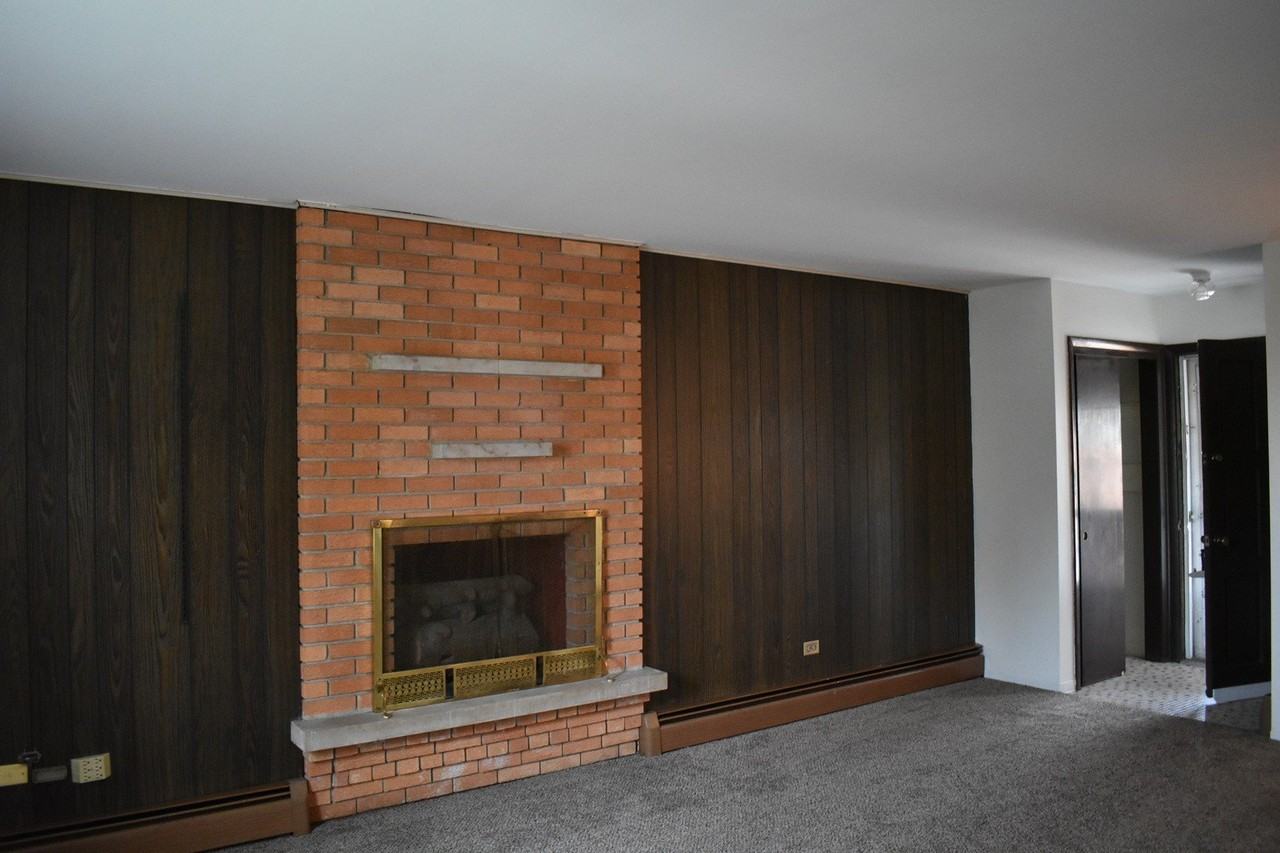 8435 S 81st Ave Unit 1 #1 - Photo 4 of 17