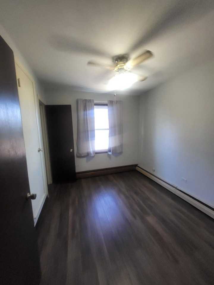 8435 S 81st Ave Unit 1 #1 - Photo 6 of 17