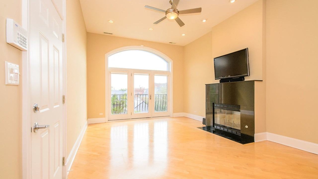 1910 W Armitage Ave Apt 3w #3W - Photo 4 of 23