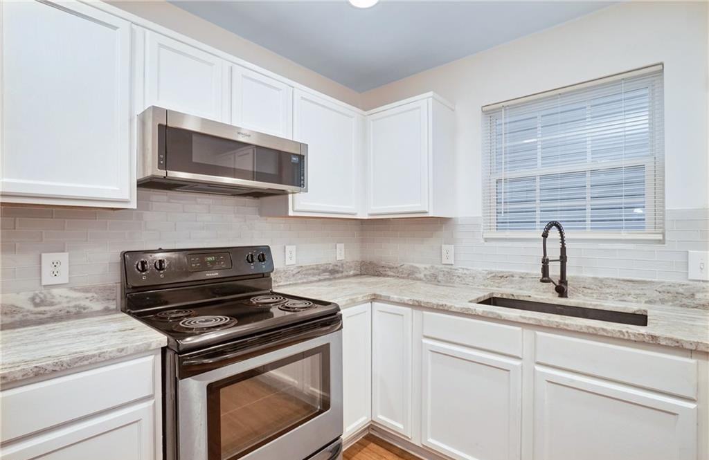 1466 Oliver Ave #1 - Photo 6 of 18